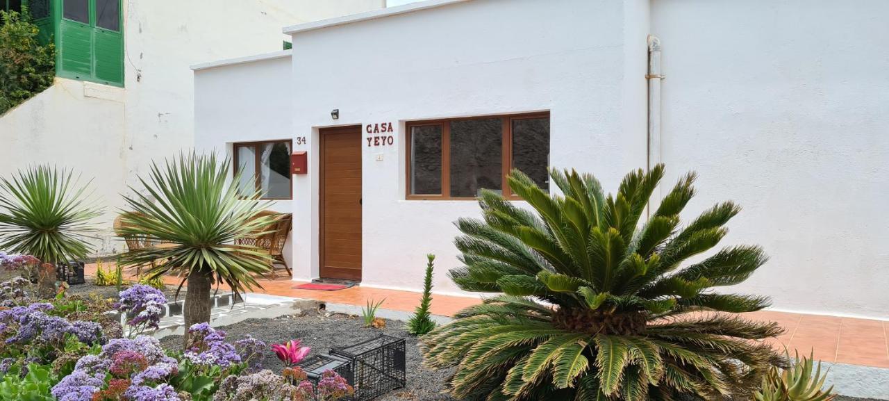 Casa Rural Yeyo En El Crater Del Volcan Tinguaton Exterior photo